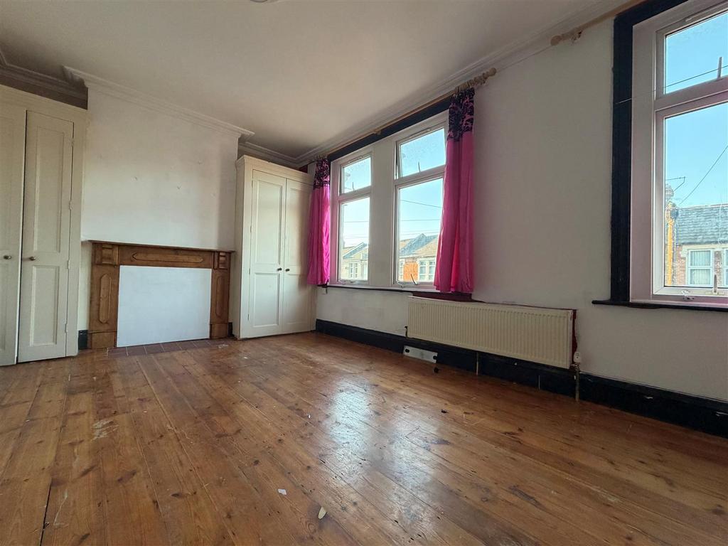 Principal Bedroom.jpg