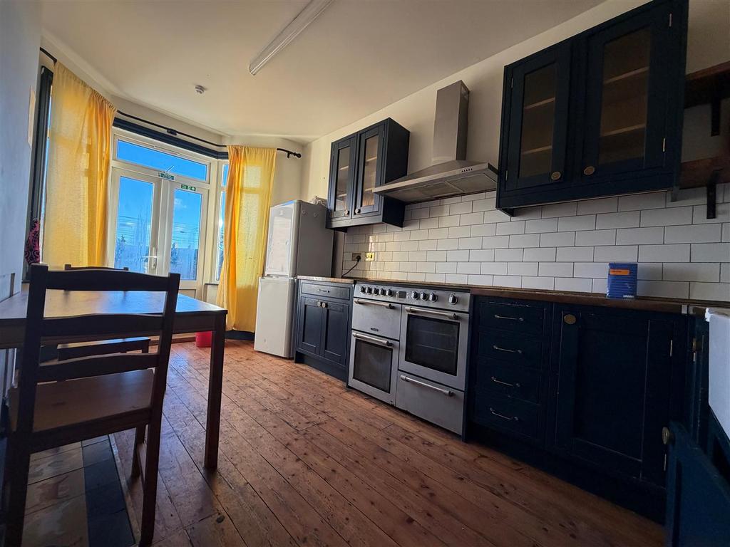 Kitchen.jpg