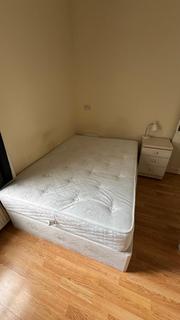 2 bedroom flat to rent, 89 Shepherds Bush Road, London, W6