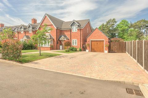 4 bedroom detached house for sale, Plough Meadows, Trysull, WV5 7HU