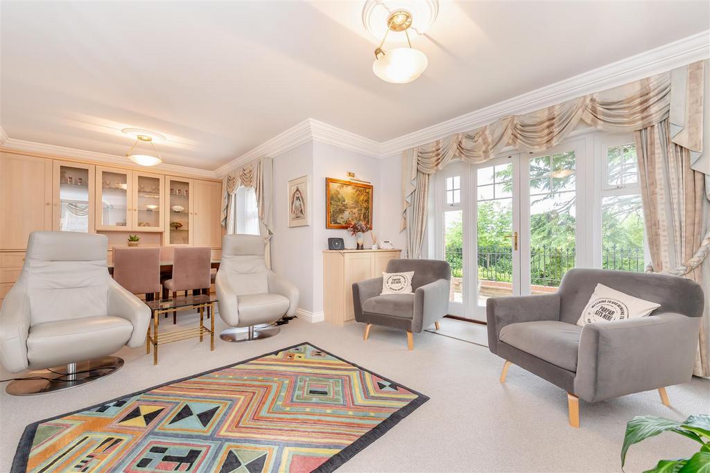 8648229-interior04.jpg