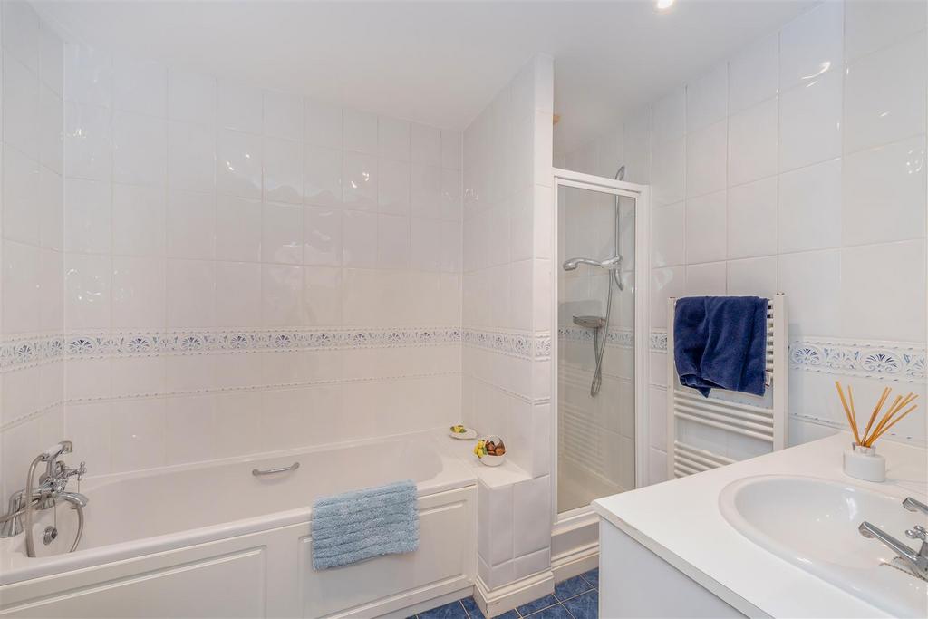 8648229-interior15.jpg