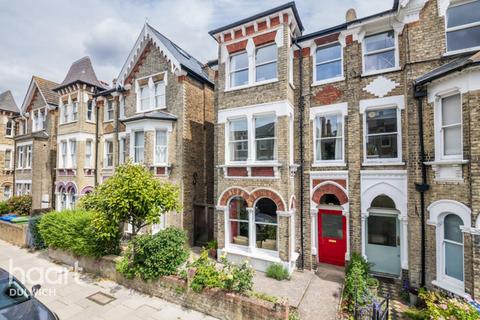6 bedroom terraced house for sale, Oakhurst Grove, London