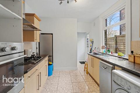 3 bedroom terraced house for sale, Southbridge Road, Croydon