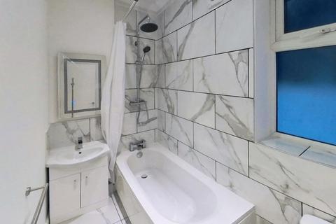 2 bedroom flat to rent, Nightingale Road, Southsea
