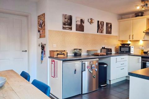 3 bedroom terraced house for sale, Dyrham Court, Swindon SN25