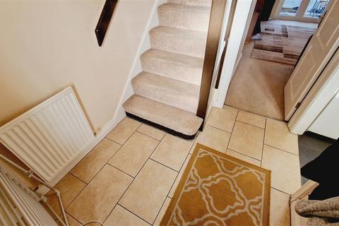 2 bedroom mews for sale, The Maples, Winsford