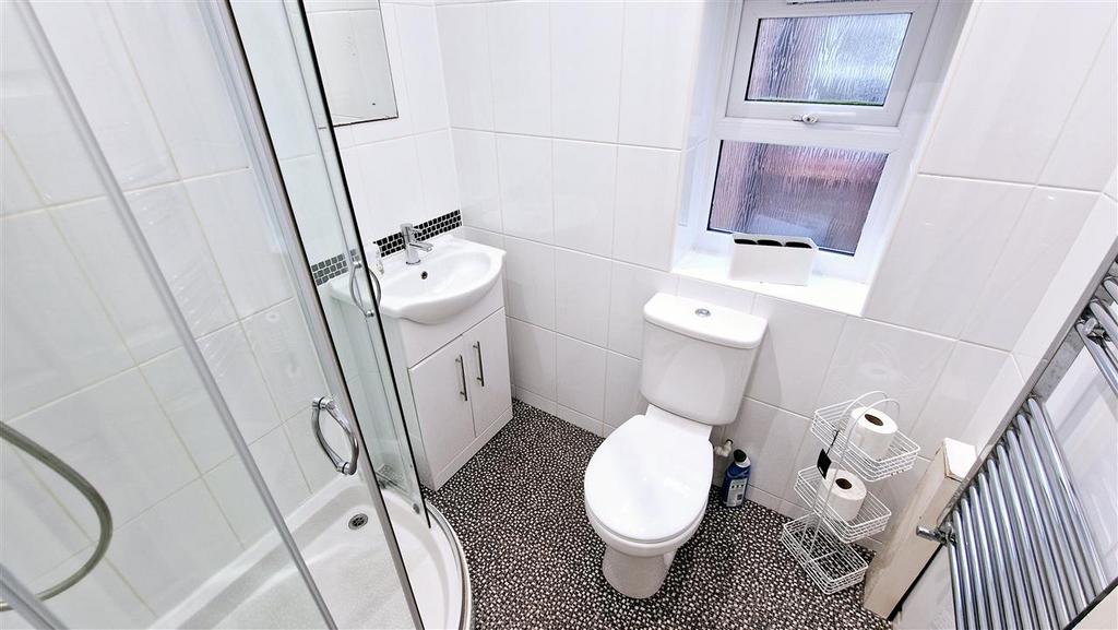Family Shower Room