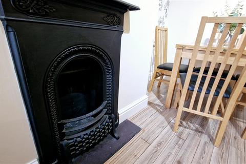 3 bedroom terraced house for sale, Gladstone Avenue, Chester