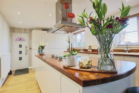 4 bedroom detached house for sale, Suggit Way, Hedon, Hull, HU12 8GR