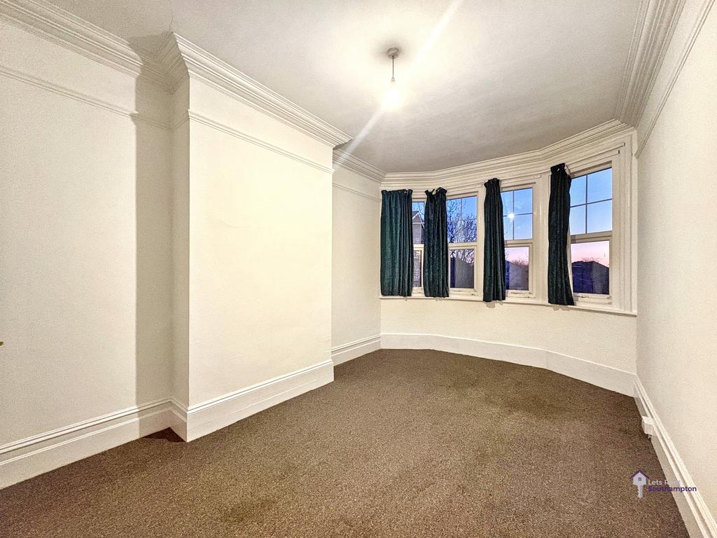 2 Bedroom Flat for Rent Bridge Road