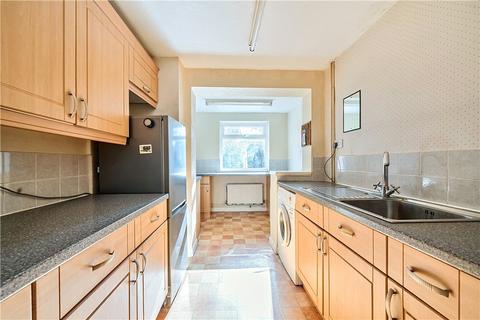 4 bedroom semi-detached house for sale, Montfort Road, Romsey, Hampshire