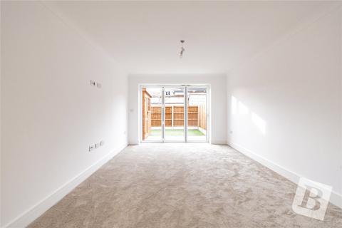 2 bedroom end of terrace house for sale, Marden Road, Romford, RM1