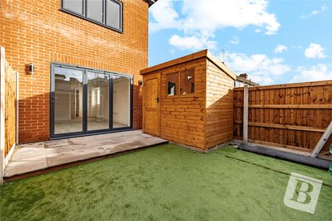2 bedroom end of terrace house for sale, Marden Road, Romford, RM1