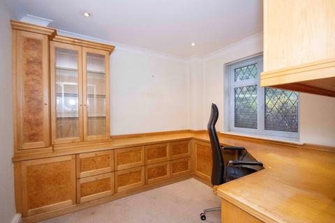 5 bedroom detached house for sale, Overchess Ridge, Chorleywood, WD3