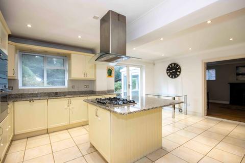 5 bedroom detached house for sale, Overchess Ridge, Chorleywood, WD3
