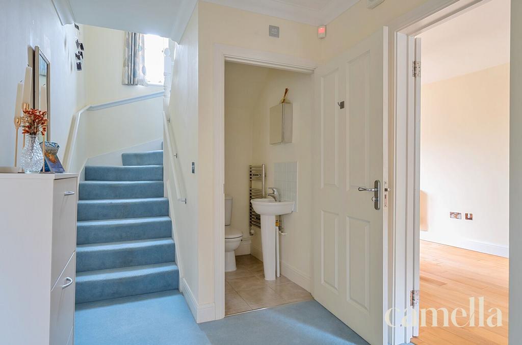 Hallway &amp; WC
