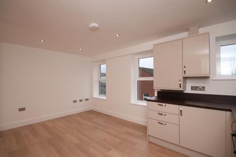 2 bedroom apartment to rent, SOUTH STREET, DORKING, RH4