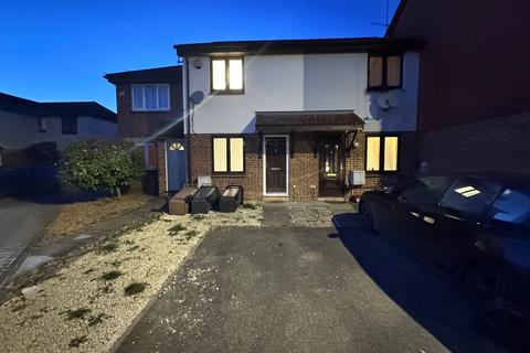 undefined, Elveden Close, Luton, Bedfordshire, LU2 7FF