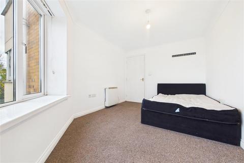 3 bedroom apartment to rent, Winslet Place, Oxford Road, Reading, RG30