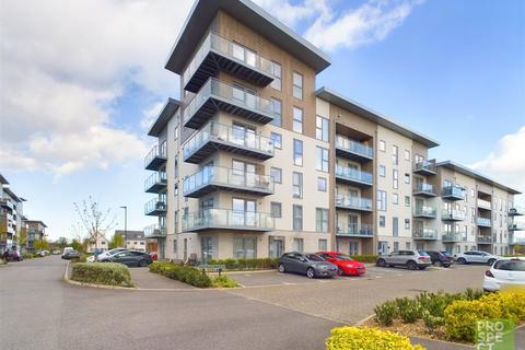2 bedroom apartment for sale, Meadow House, 1, Kingston Close, Maidenhead, SL6
