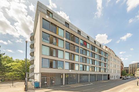 2 bedroom flat to rent, Arklow Road, London SE14