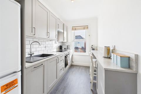 2 bedroom apartment for sale, Station Road, Christchurch, Dorset, BH23
