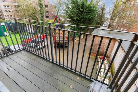 1 bedroom flat to rent, Dignam Close, London NW2