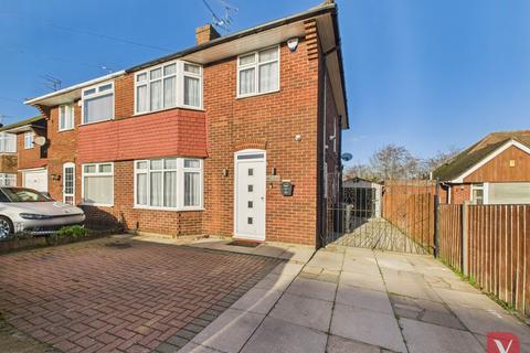 undefined, Austin Road, Luton LU3