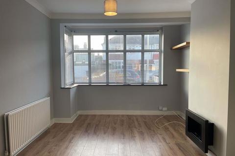 3 bedroom terraced house to rent, Ripley Road, Worthing, BN11 5NH