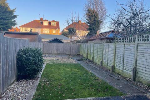 3 bedroom terraced house to rent, Ripley Road, Worthing, BN11 5NH