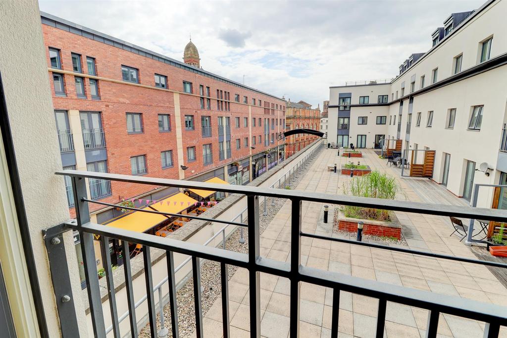 Livery Street View
