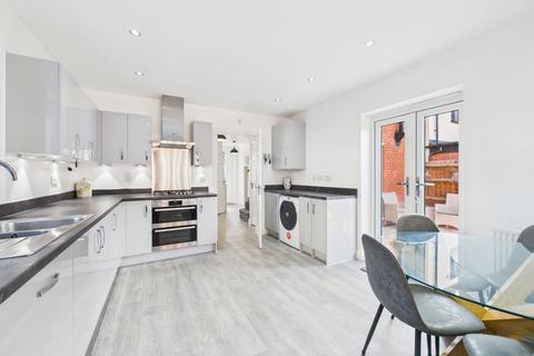 3 bedroom detached house for sale, Cartmel Close, Towcester, NN12