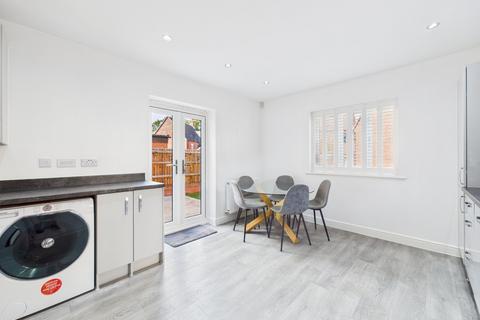 3 bedroom detached house for sale, Cartmel Close, Towcester, NN12