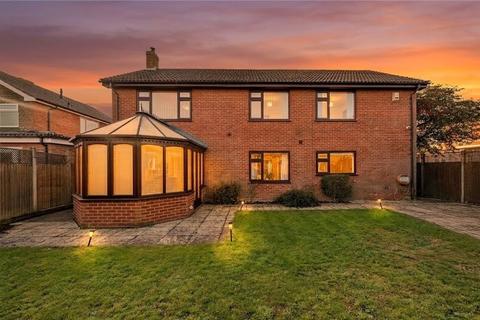 St. Johns Road, Reading RG7