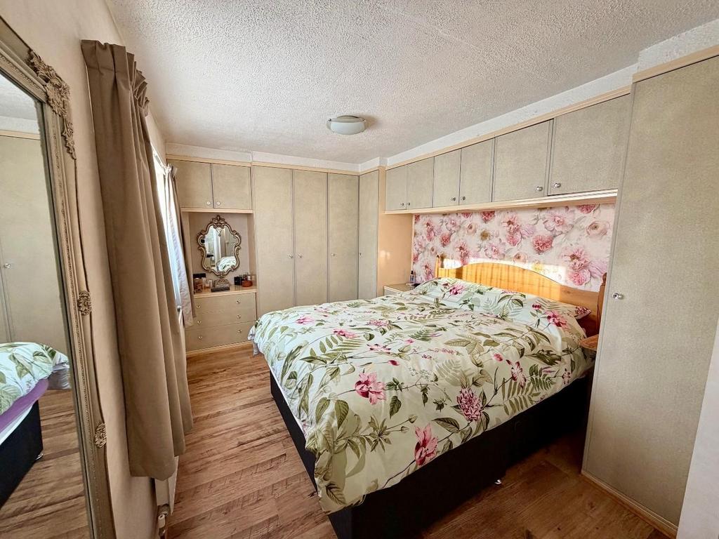 Master bedroom.jpg