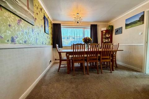 4 bedroom semi-detached house for sale, Reynard Way, Kingsthorpe, Northampton NN2