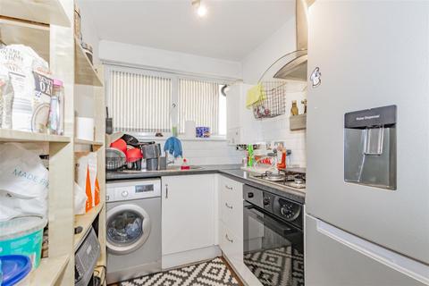 Studio for sale, Green Place, Crayford, Kent