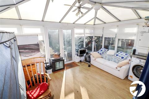 2 bedroom bungalow for sale, Ightham Road, Erith, DA8