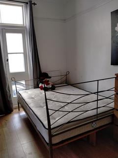 1 bedroom in a house share to rent, Hillingdon Hill, Uxbridge UB10