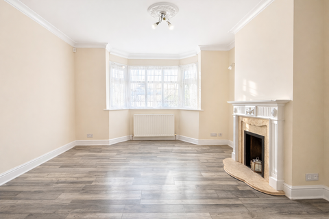 3 bedroom semi-detached house to rent, Somerhill Road, Welling