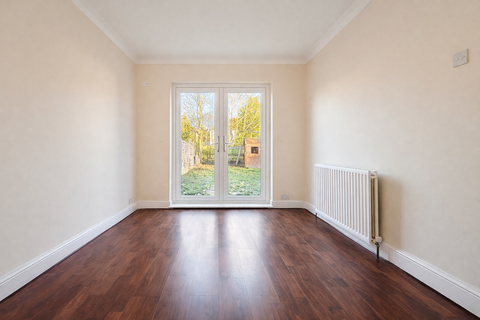 3 bedroom semi-detached house to rent, Somerhill Road, Welling