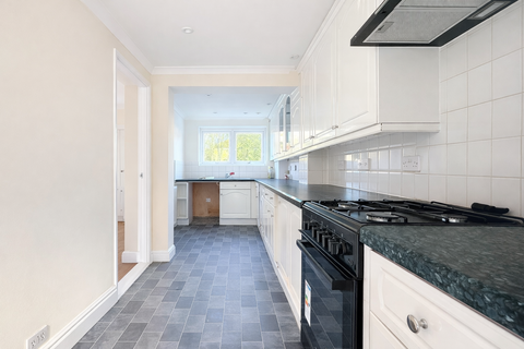 3 bedroom semi-detached house to rent, Somerhill Road, Welling