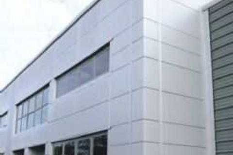 Warehouse to rent, Church Rd Romford RM3 0HU