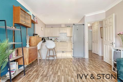 2 bedroom apartment to rent, Turner Street, London, Greater London, E16