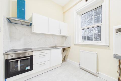 2 bedroom apartment to rent, Andover Road, Newbury, Berkshire, RG14