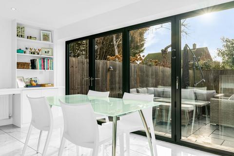 undefined, Farm Close, Ware SG12
