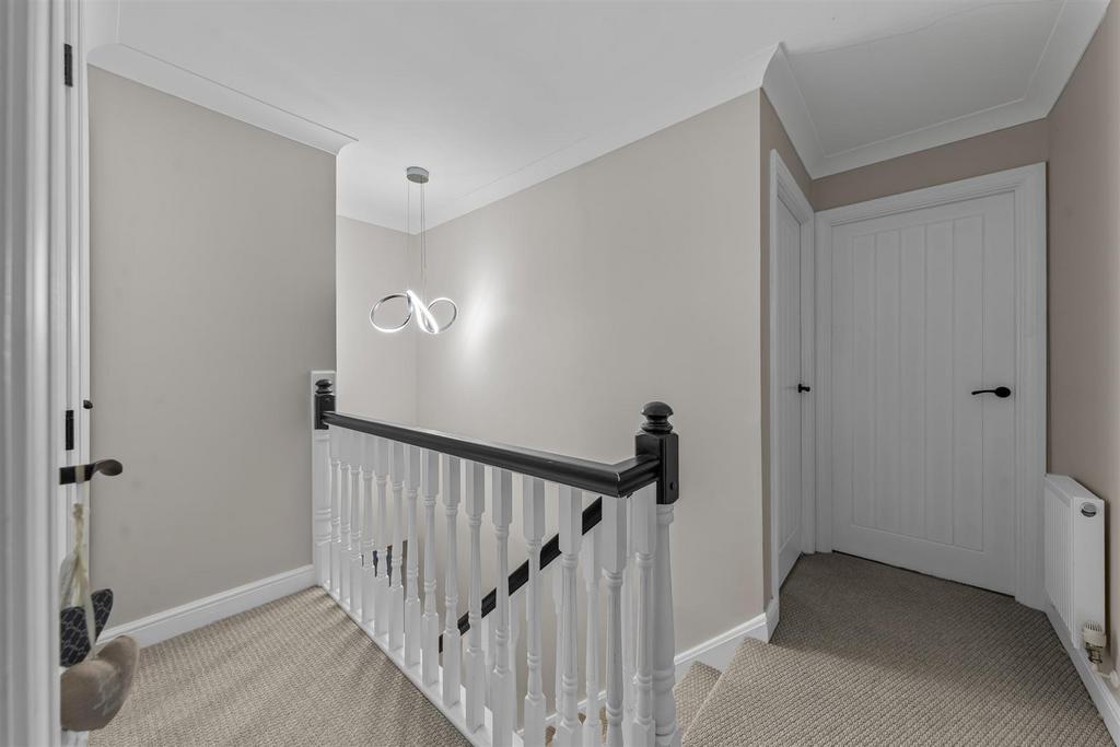 37 Church Farm Ave Web27.jpg