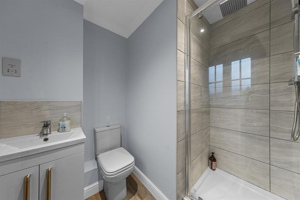 37 Church Farm Ave Web36.jpg