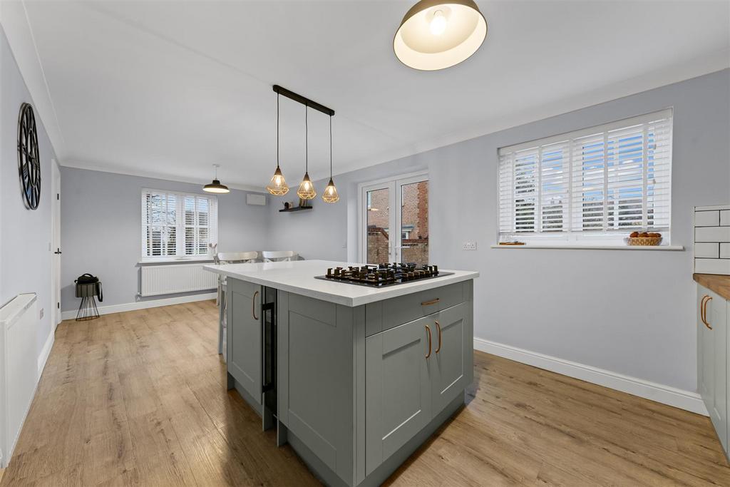 37 Church Farm Ave Web22.jpg